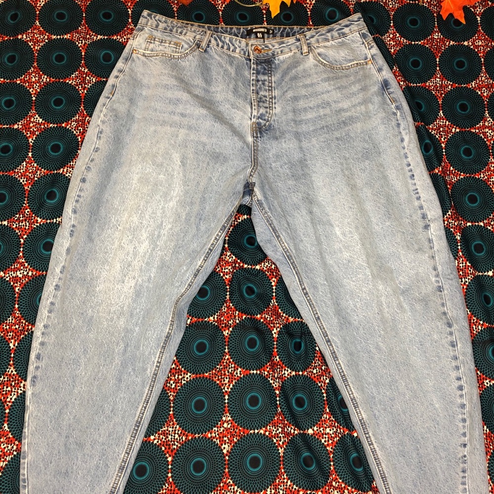 Light Blue Clean Tapered Leg Jeans